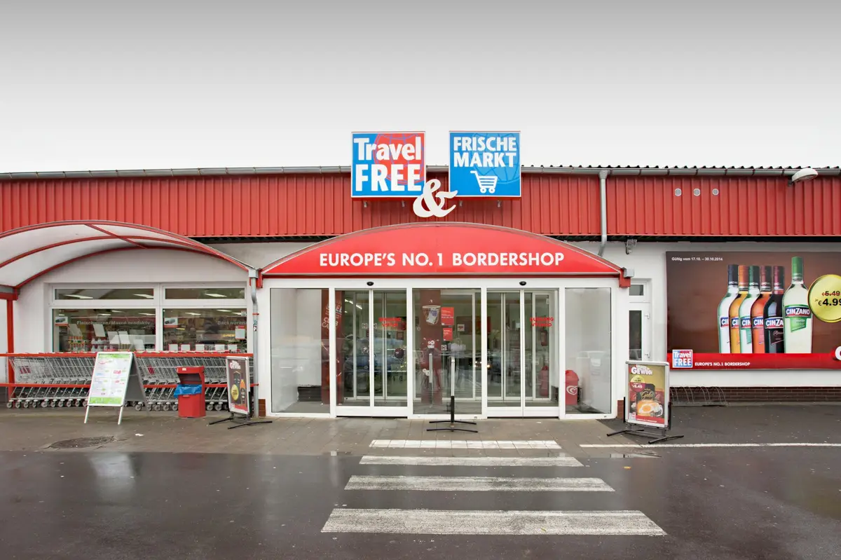 TRAVEL FREE SHOP
